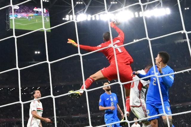 开云体育官网-2球换来6分!00后新秀再破门 曼乔给小因扎吉上课